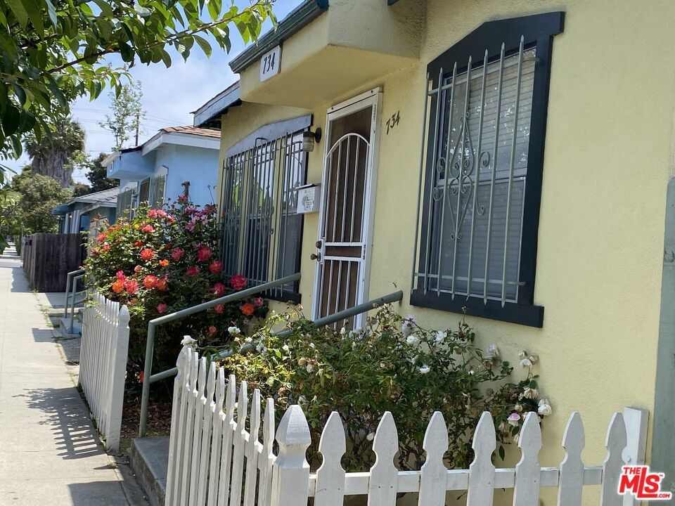 732 Broadway Street