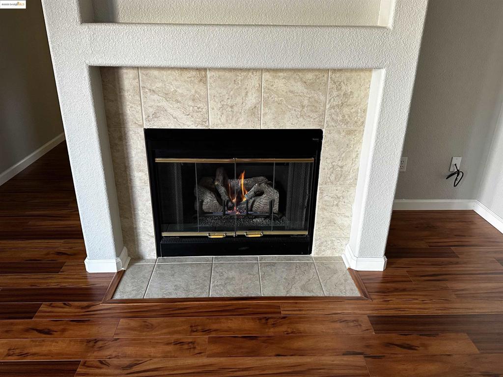 SUMMERET4 - Residential Lease