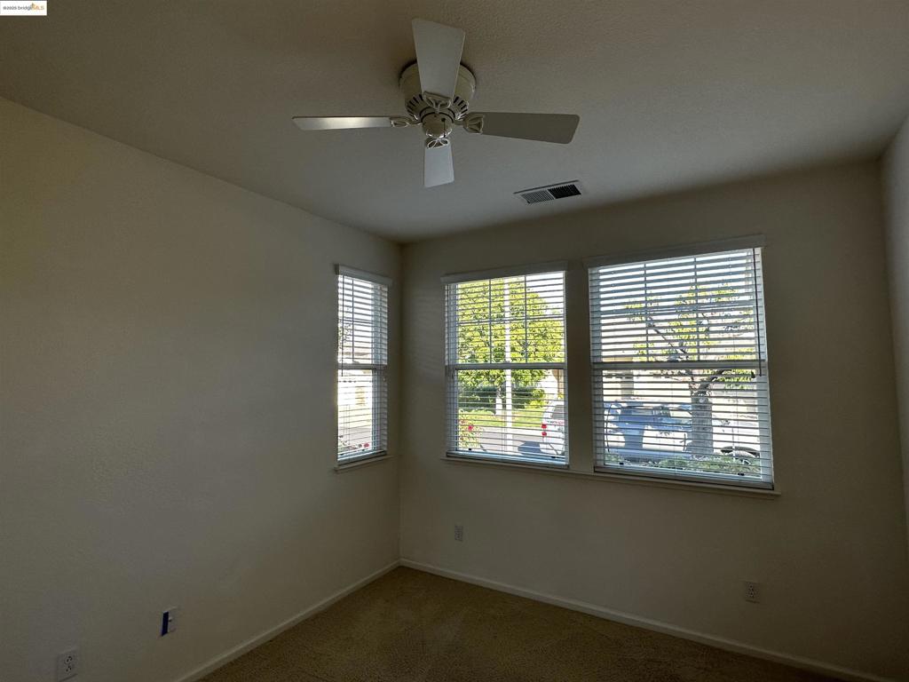 SUMMERET4 - Residential Lease