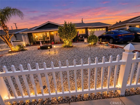 Photo of 395 Jade DR, Hemet, CA 92543 (MLS # CV26205909)