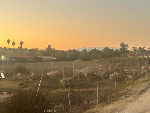 22169 Rocky Hills Perris CA 92570