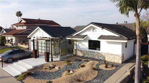 Photo of 10211 Cliff Drive, Huntington Beach, CA 92646 (MLS # OC25265517)