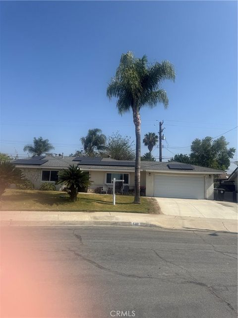 Photo of 822 E.VIRGINIA ST. ST, Rialto, CA 92376 (MLS # CV26102963)