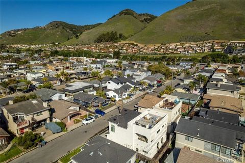 Tiny photo for 215 Placentia Ave, Pismo Beach, CA 93449 (MLS # PI26022267)