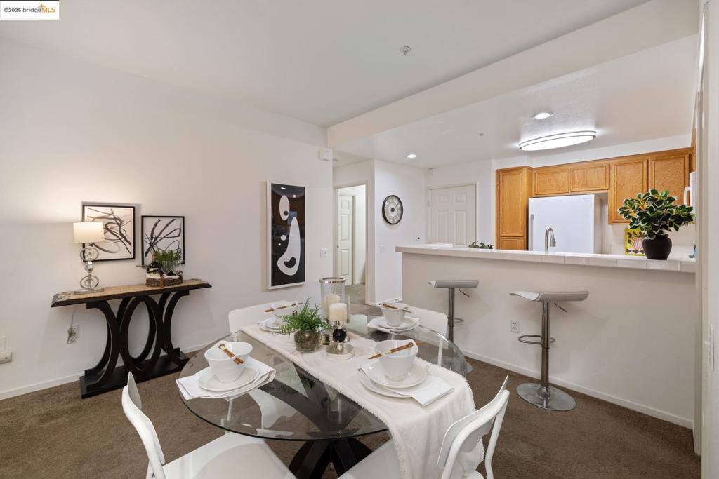 PARKWOOD CONDOS - Residential
