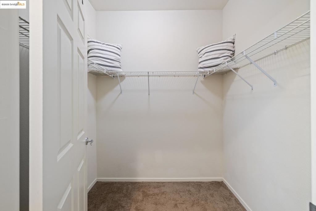 PARKWOOD CONDOS - Residential
