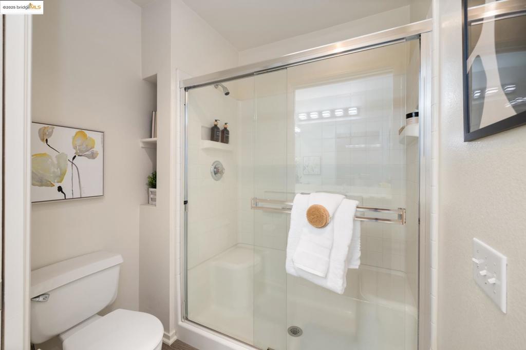 PARKWOOD CONDOS - Residential
