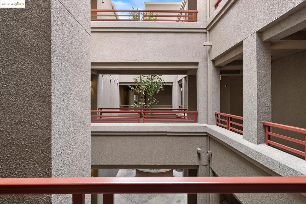 PARKWOOD CONDOS - Residential
