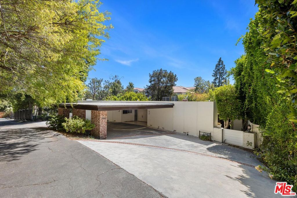 1163 Angelo Drive
