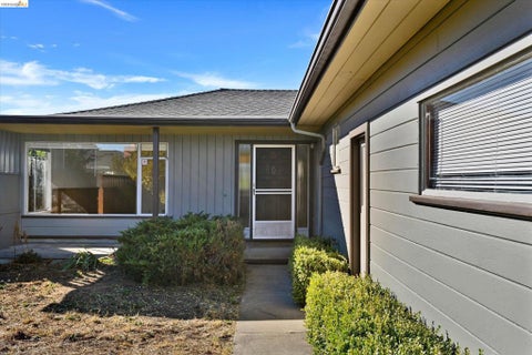 Photo of 860 Marin Rd RD, El Sobrante, CA 94803 (MLS # 41151790)