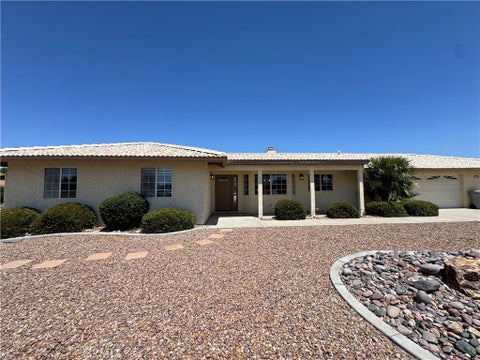 Photo of 17814 Mesa ST, Hesperia, CA 92345 (MLS # CV26110904)