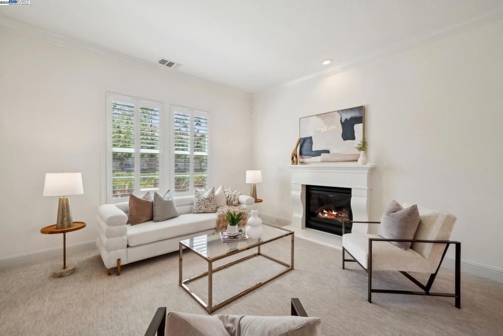 2307 Vineyard Heights Ln