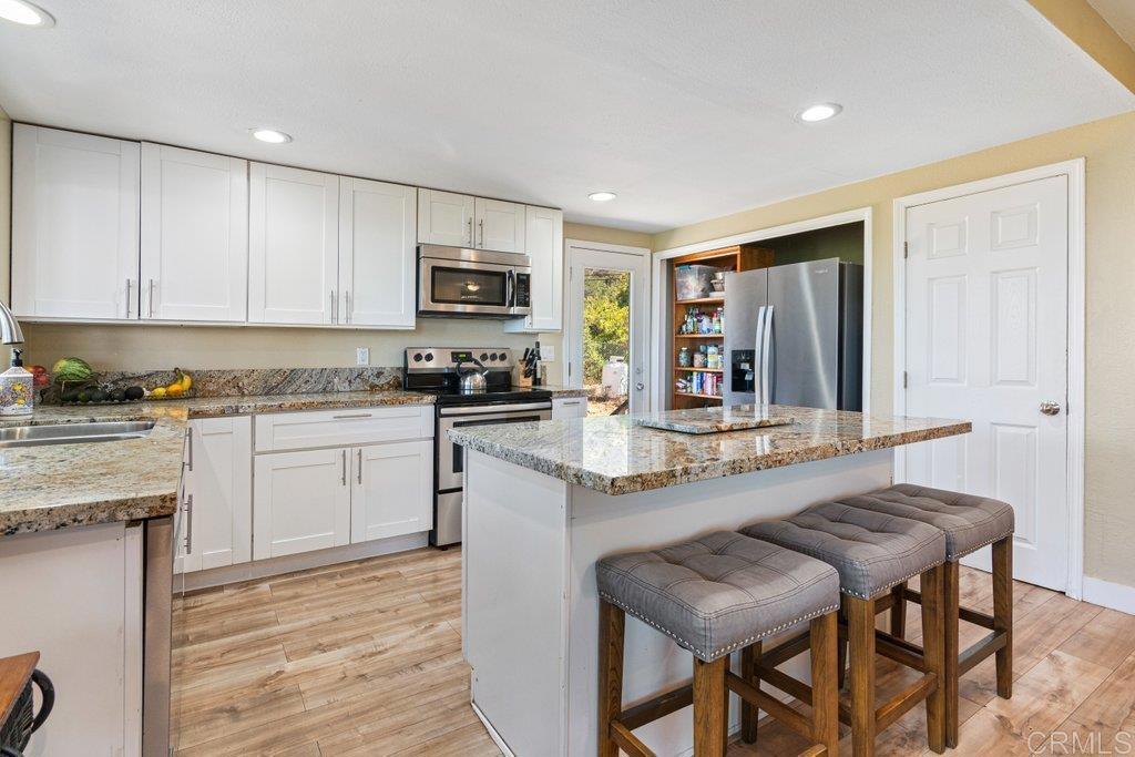 5741 Rainbow Heights Road
