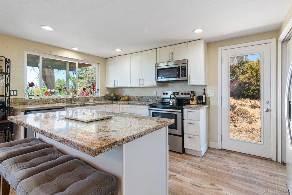 5741 Rainbow Heights Road