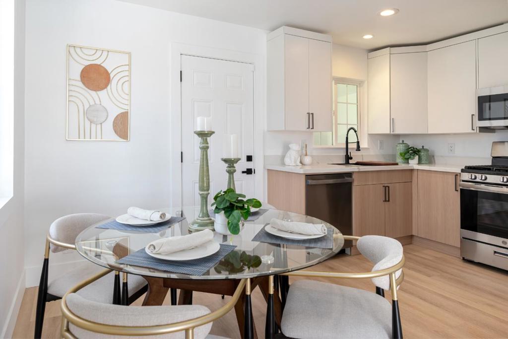 1226 Laurel Avenue