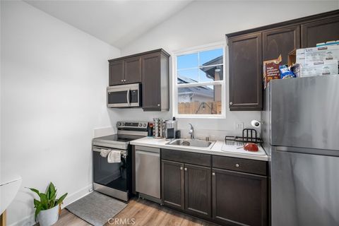 Tiny photo for 946 Parkview PL, San Luis Obispo, CA 93405 (MLS # SC26099960)