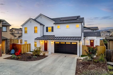 Photo of 946 Parkview PL, San Luis Obispo, CA 93405 (MLS # SC26099960)