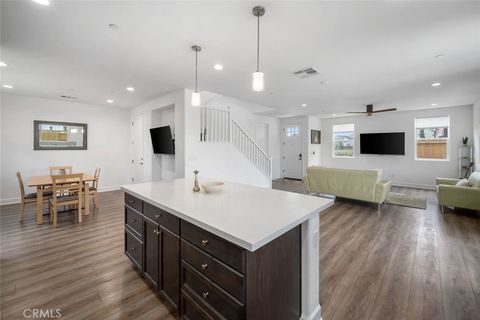 Tiny photo for 946 Parkview PL, San Luis Obispo, CA 93405 (MLS # SC26099960)