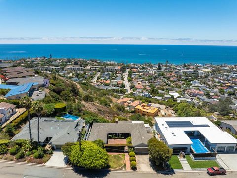 Photo of 6530 Manana Place PL, La Jolla, CA 92037 (MLS # NDP2606190)