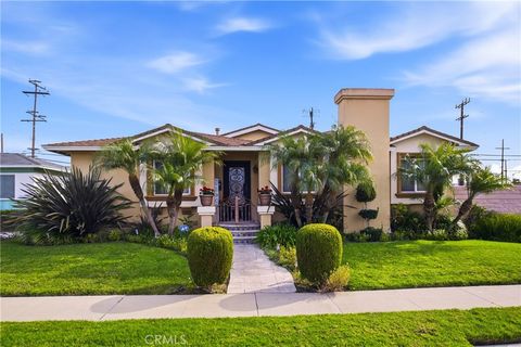 Photo of 13412 Spinning Ave, Gardena, CA 90249 (MLS # SR26022715)