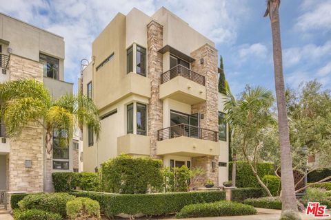 Photo of 12821 N Seaglass Circle, Playa Vista, CA 90094 (MLS # 26848255)