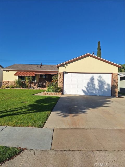 8674 Holly Buena Park CA 90620