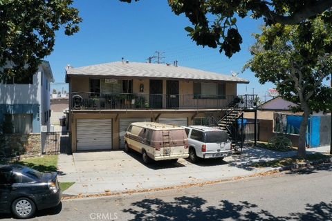 Photo of 1921 E Washington St, Long Beach, CA 90805 (MLS # PW26061687)