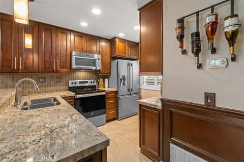 26 Lakepines Irvine CA 92620