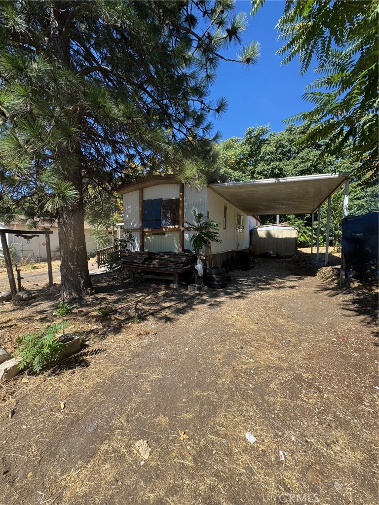 Great fixer upper with a lot of potential! Comes with additional lot!