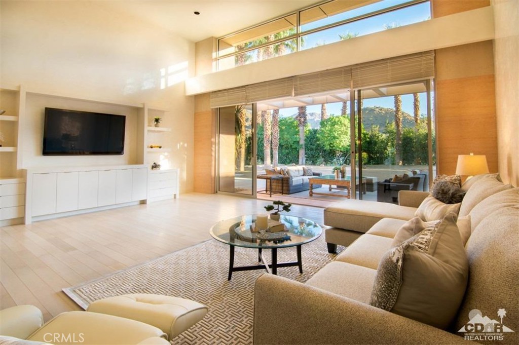 Vintage Country Club - Residential