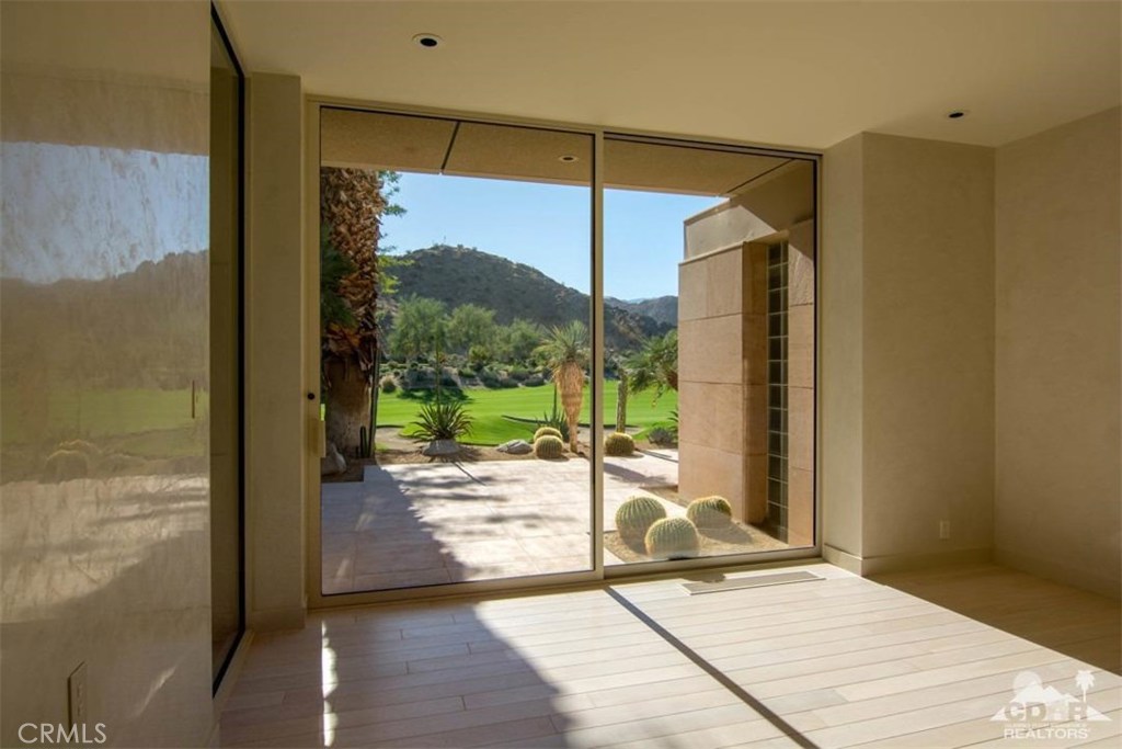 Vintage Country Club - Residential