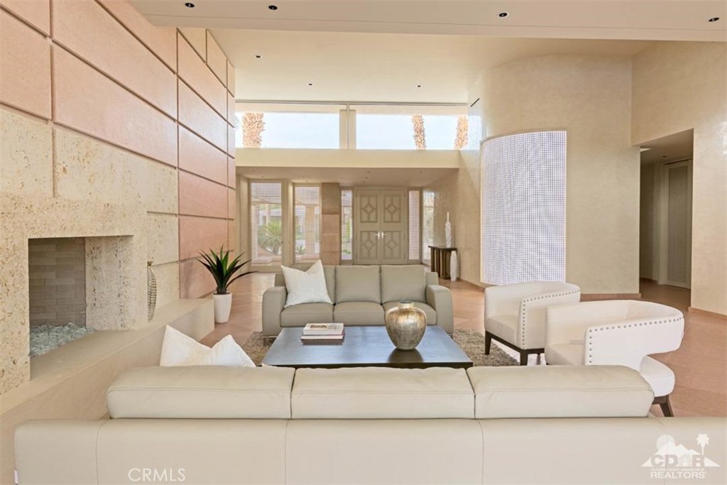 Vintage Country Club - Residential