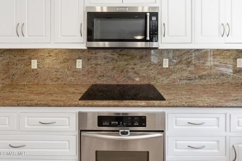 Tiny photo for 3374 Larkhaven Court, Thousand Oaks, CA 91360 (MLS # 226001024)