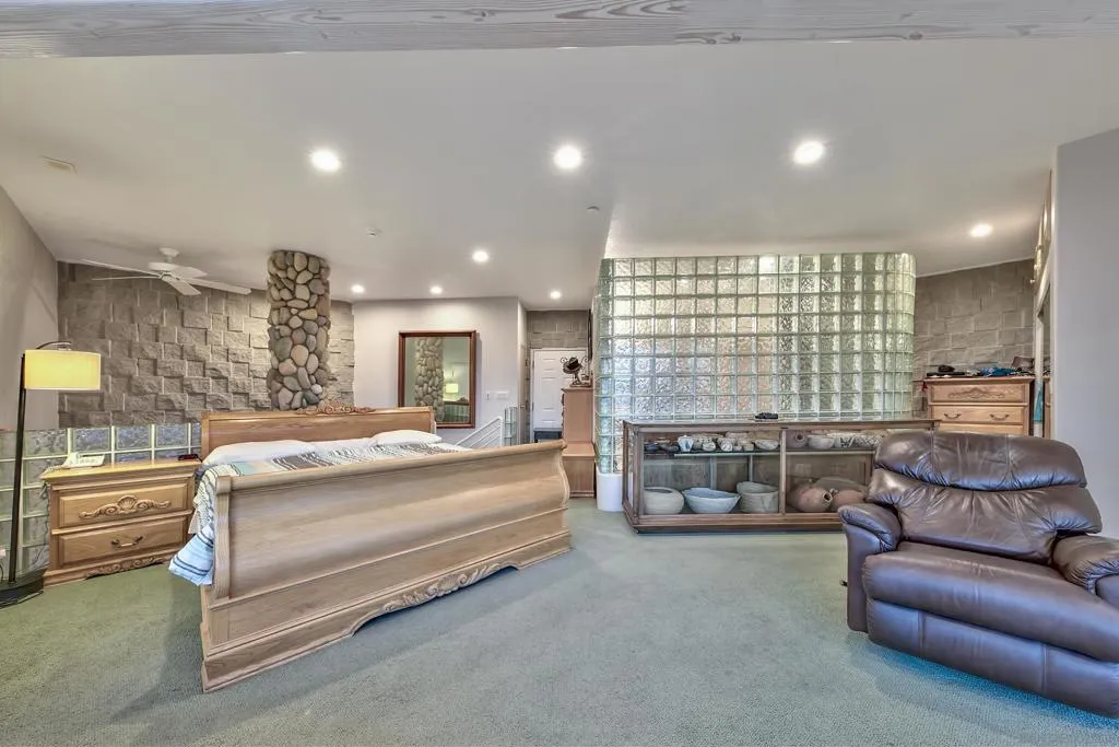 Bridgeport, California 93517, United States, 3 Bedrooms Bedrooms, ,4 BathroomsBathrooms,Residential,Active,62213