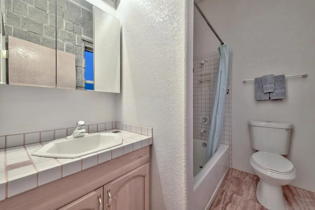 Bridgeport, California 93517, United States, 3 Bedrooms Bedrooms, ,4 BathroomsBathrooms,Residential,Active,62213