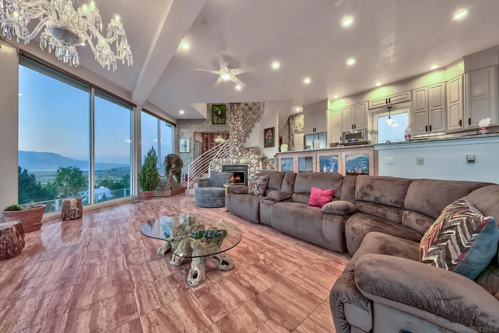 Bridgeport, California 93517, United States, 3 Bedrooms Bedrooms, ,4 BathroomsBathrooms,Residential,Active,62213