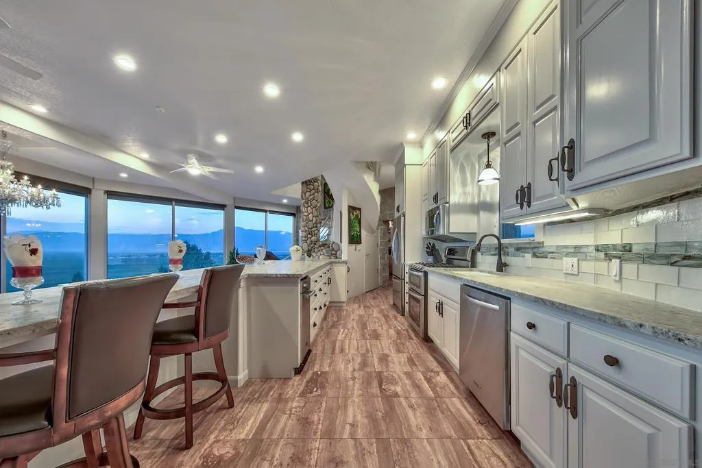 Bridgeport, California 93517, United States, 3 Bedrooms Bedrooms, ,4 BathroomsBathrooms,Residential,Active,62213