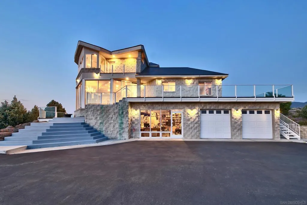 Bridgeport, California 93517, United States, 3 Bedrooms Bedrooms, ,4 BathroomsBathrooms,Residential,Active,62213