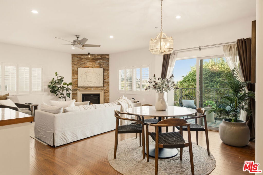 Photo of 2486 S Centinela Avenue #303, Los Angeles, CA 90064 (MLS # 26832453)