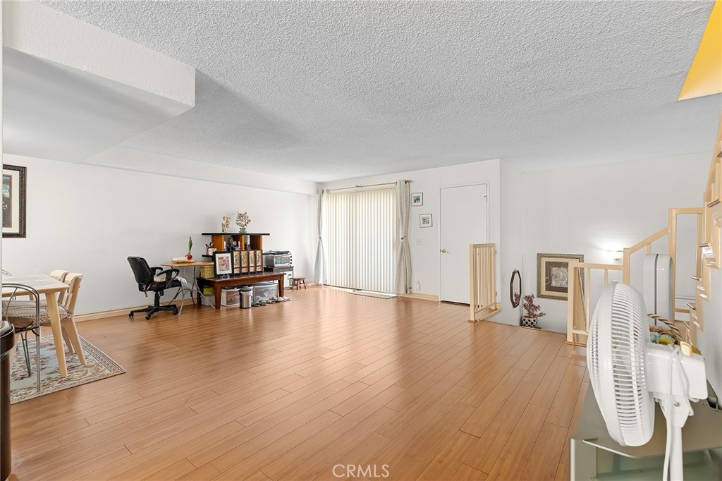 12536 Burbank Boulevard 3