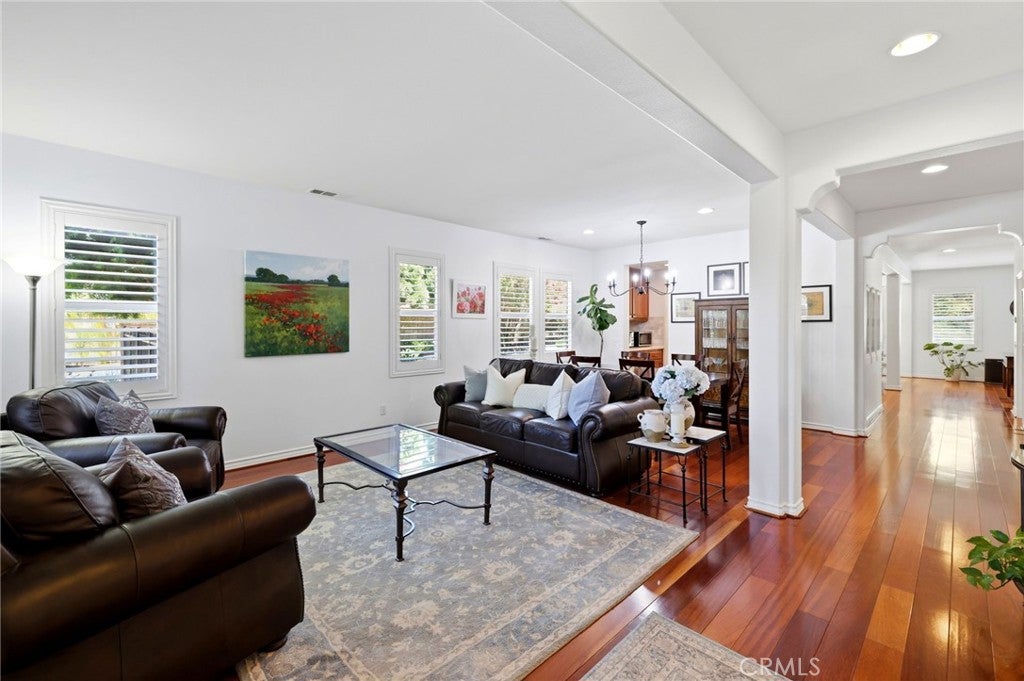 17213 Noble View