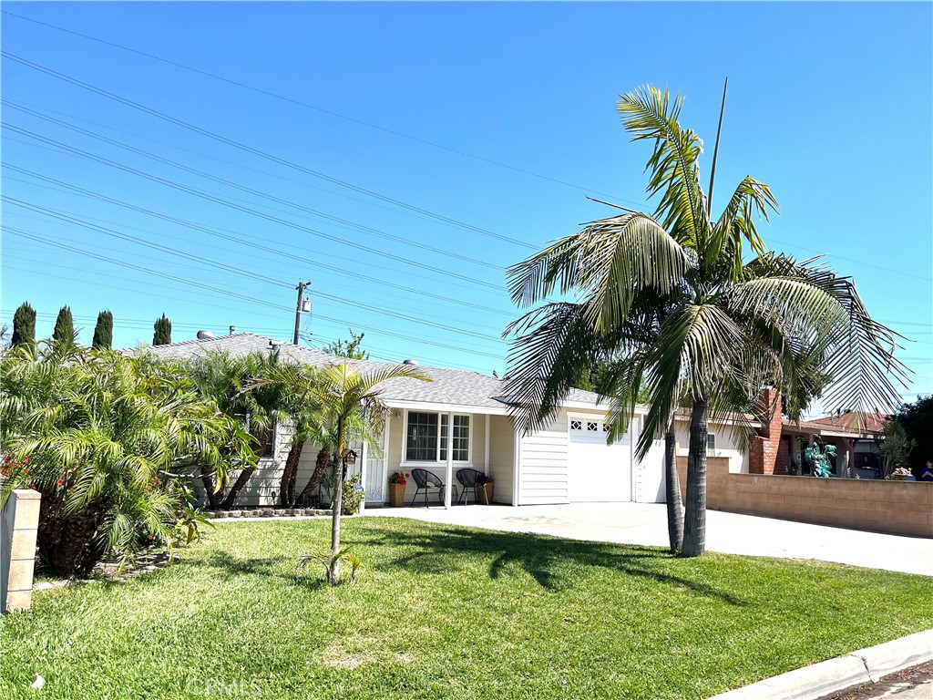 13708 Carfax