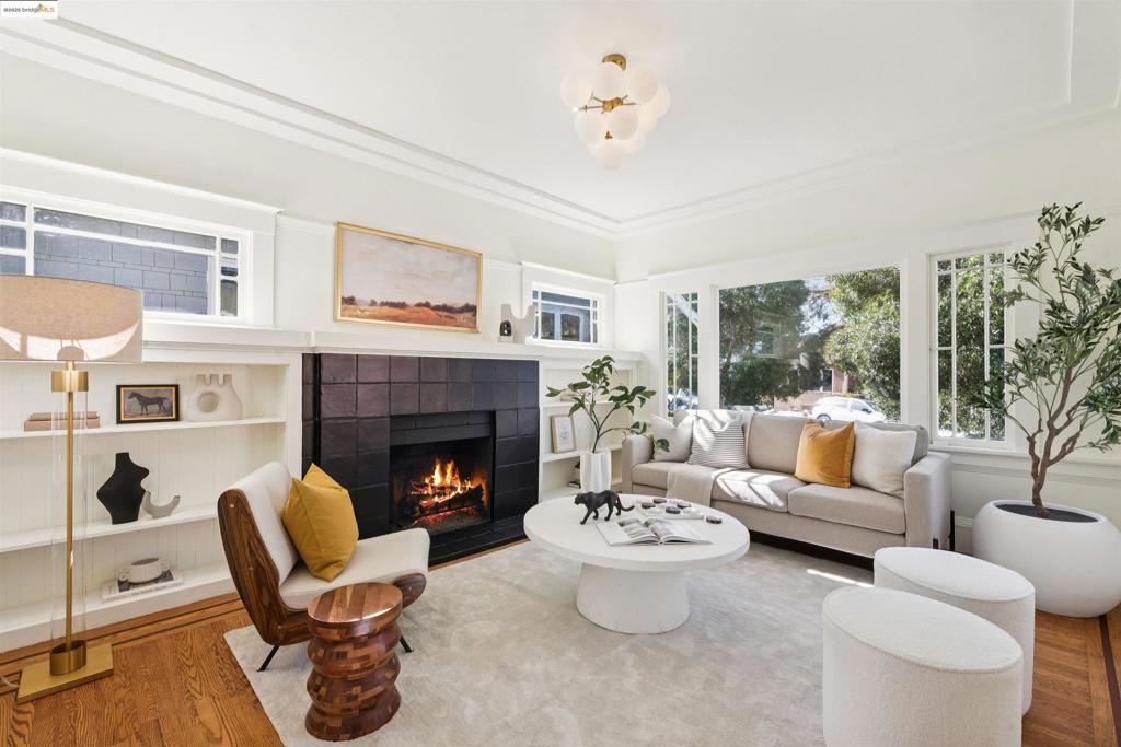 LOWER ROCKRIDGE - Residential