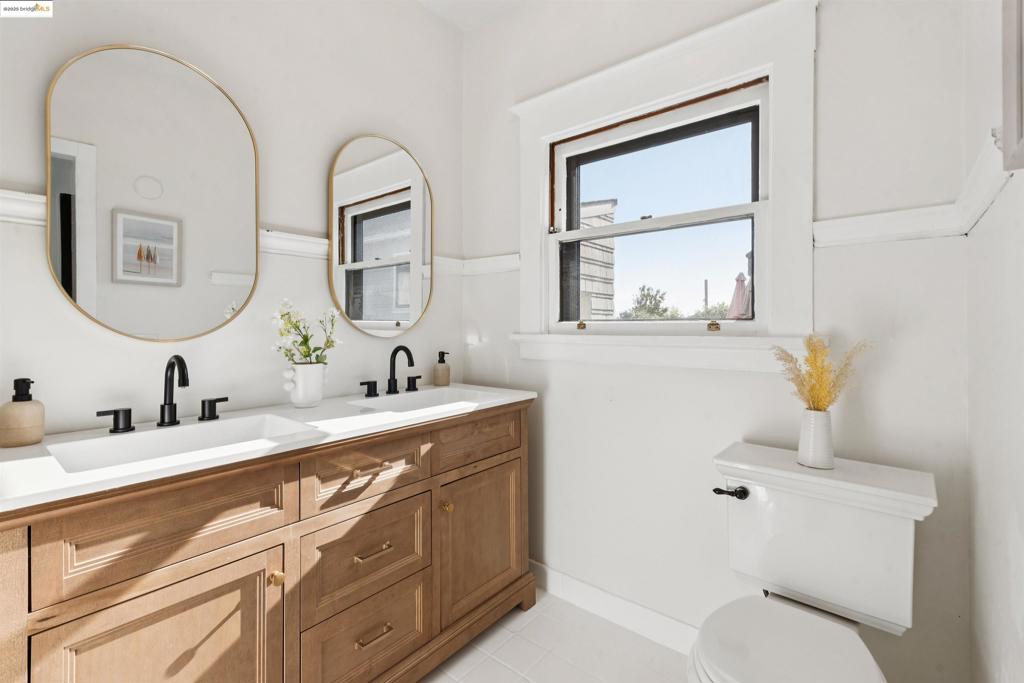 LOWER ROCKRIDGE - Residential