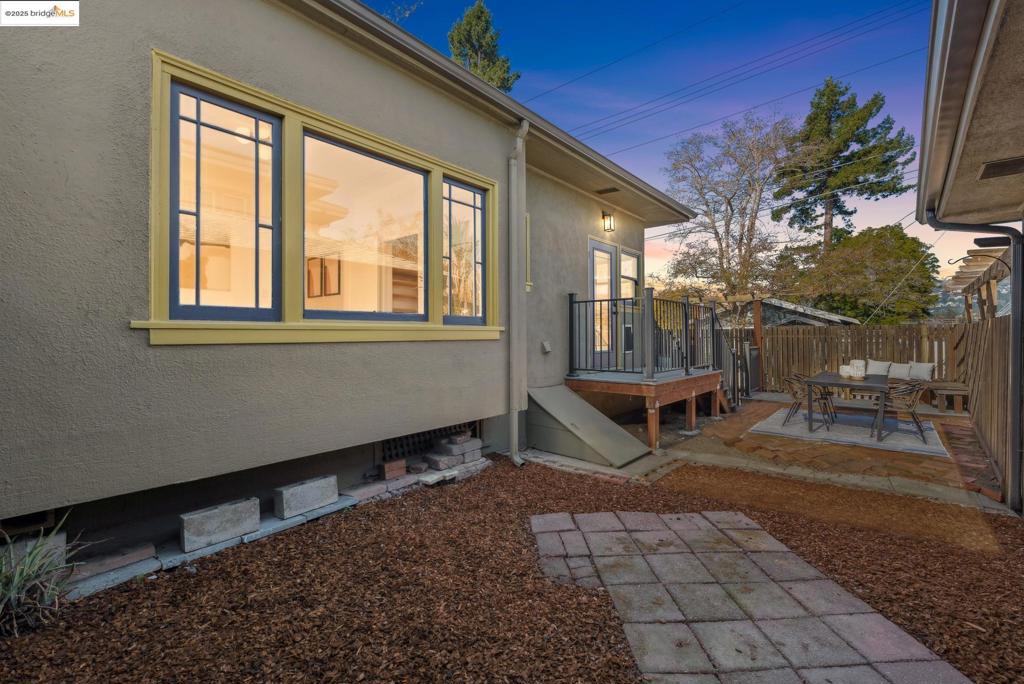 LOWER ROCKRIDGE - Residential