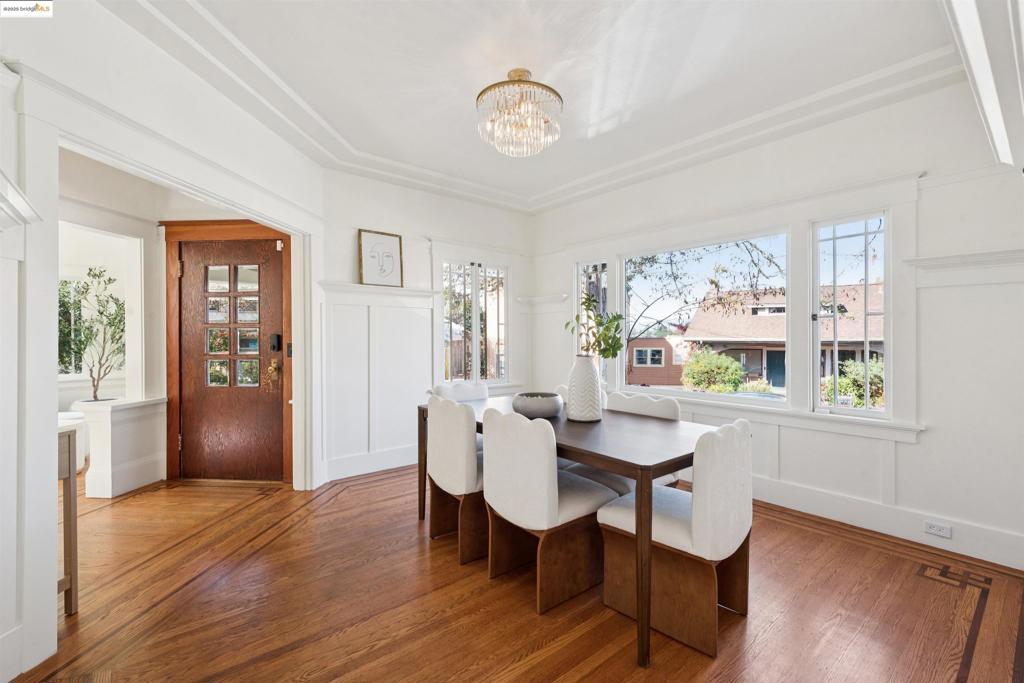 LOWER ROCKRIDGE - Residential