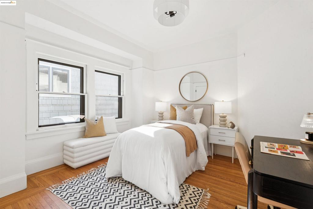 LOWER ROCKRIDGE - Residential