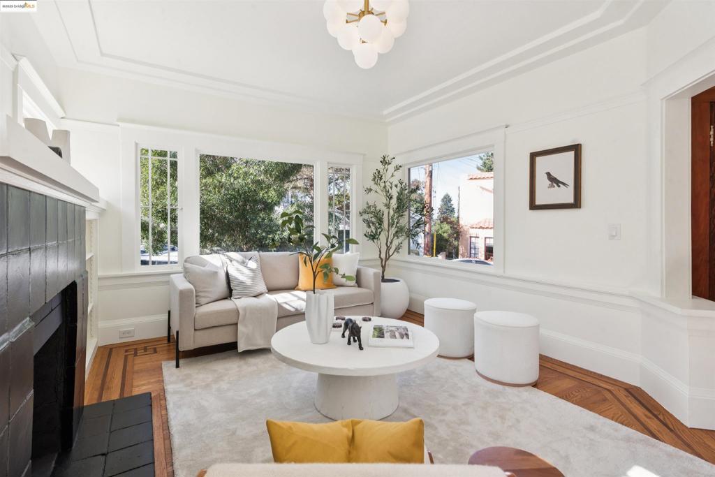 LOWER ROCKRIDGE - Residential