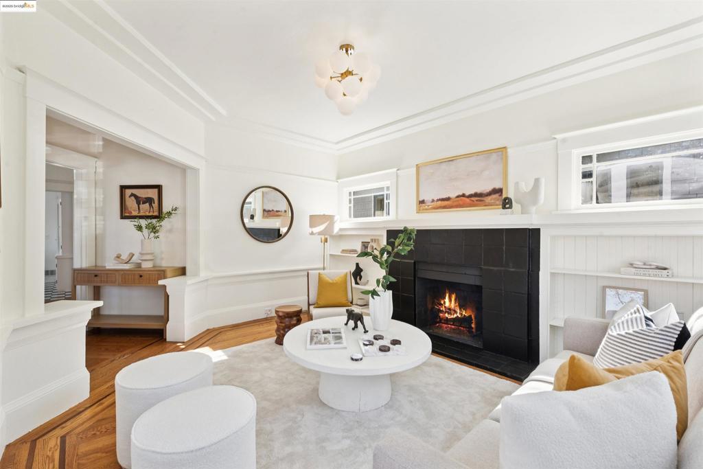 LOWER ROCKRIDGE - Residential