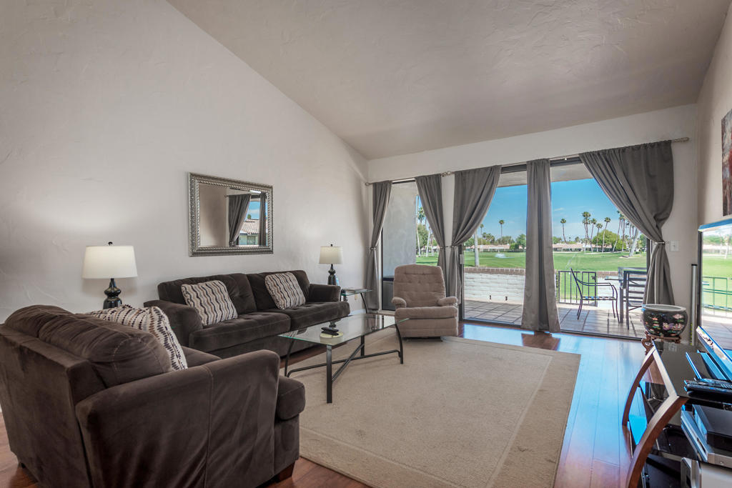 Rancho Las Palmas C. - Residential Lease